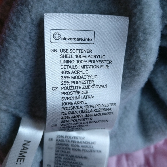 Cable Knit Fleece Lined PomPom Gray Beanie - Picture 3 of 4